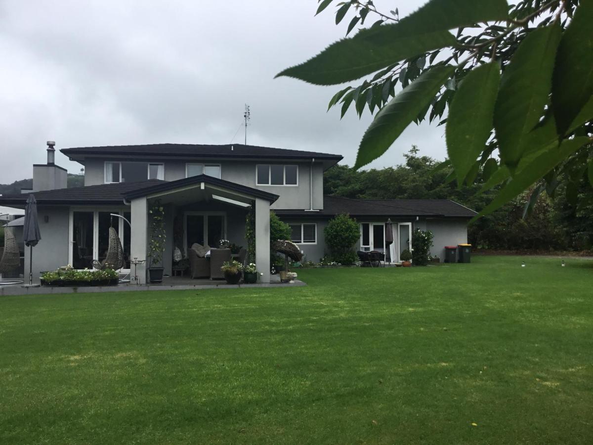 The Flower Nest Retreat Apartment Te Puna Exterior photo